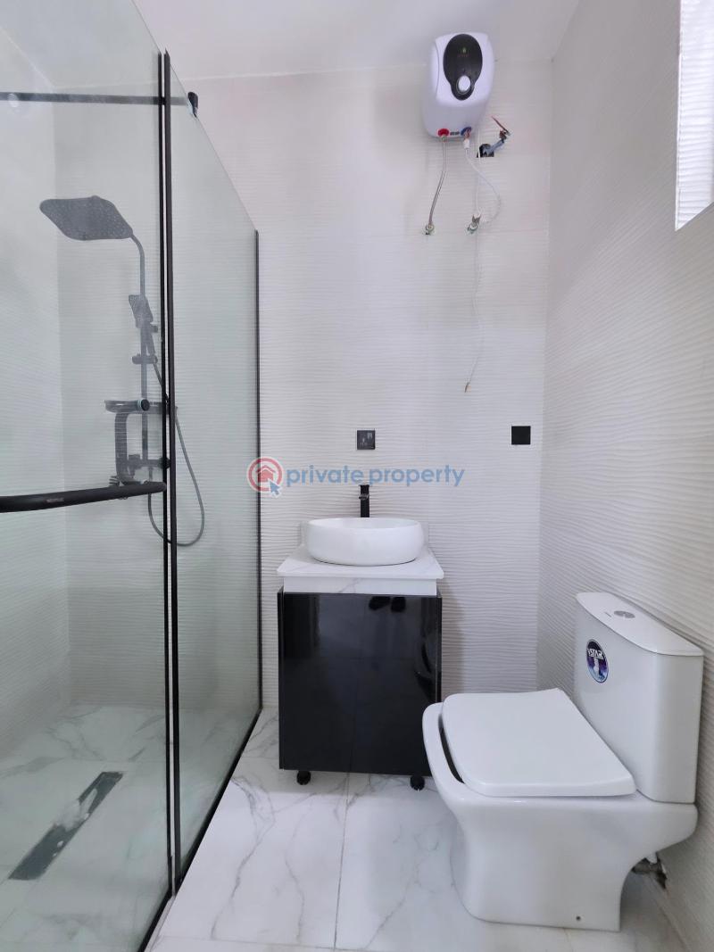 5 bedroom Detached Duplex For Sale Chevron Drive Lekki Lagos - 6