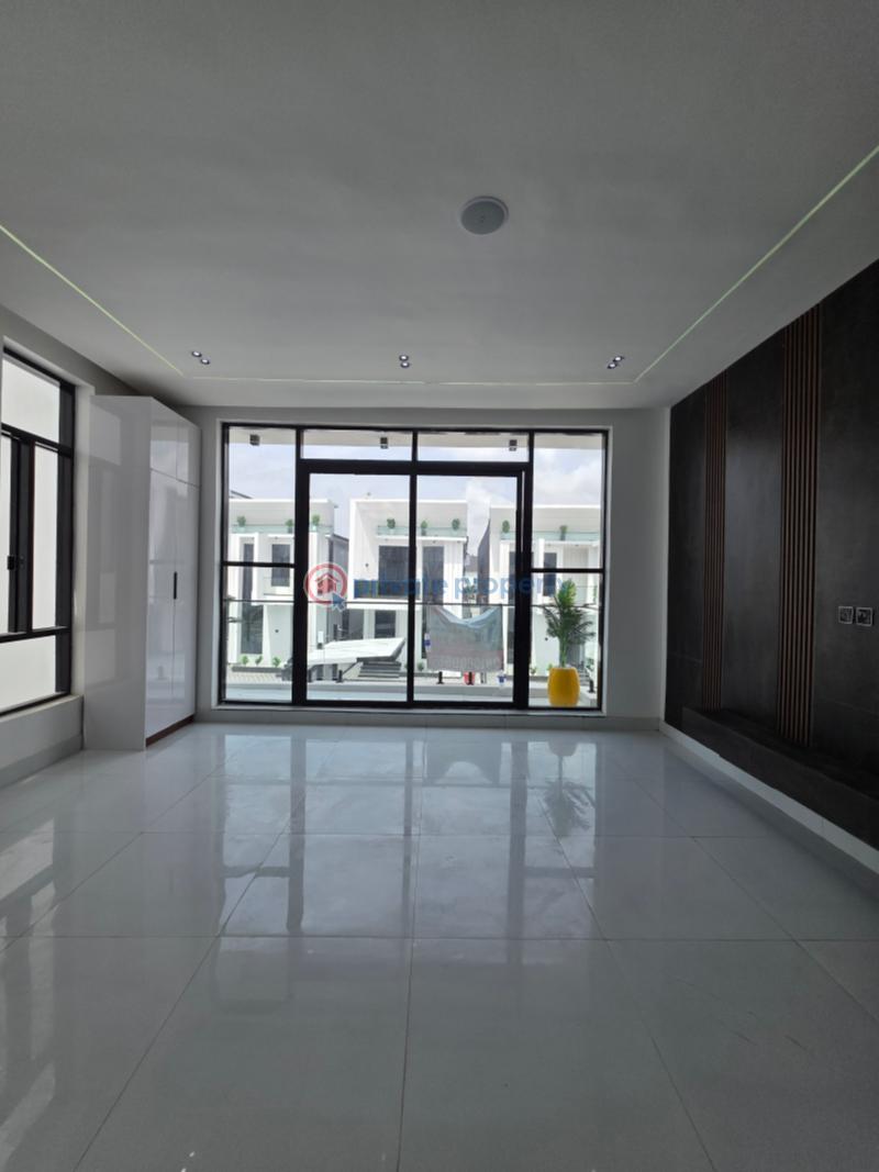 5 bedroom Detached Duplex For Sale Hampton Island Chevron Drive Lekki Lagos - 5