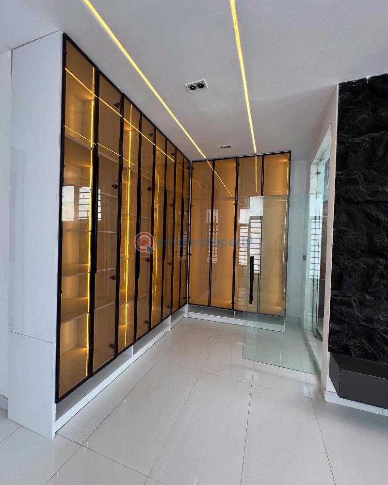 Tastefully finished 5 bedroom detached duplex with swimming pool - 9 5 bedroom Detached Duplex For Sale Ikota G R A Ikota Lekki Lagos - 9