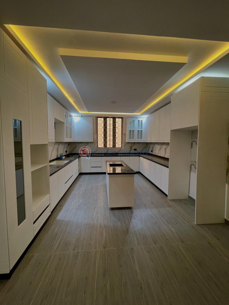 5 bedroom Detached Duplex For Sale Gwarimpa Abuja Phase 3  - 2
