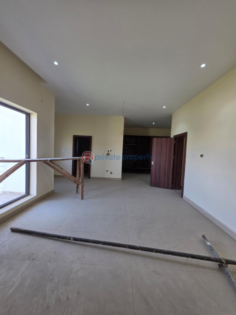 5 bedroom Detached Duplex For Sale Guzape Abuja Phase 1  - 5