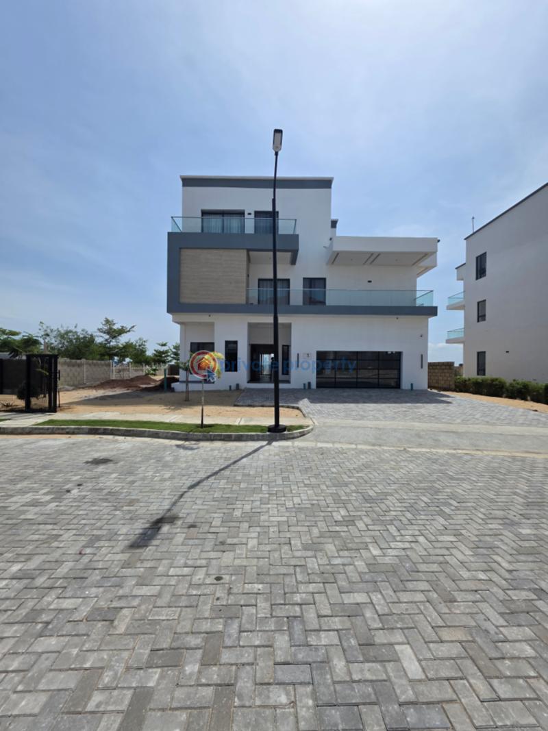 5 bedroom Detached Duplex For Sale Gracefield Estate Chevron Lekki Chevron Drive Lekki Lagos - 0
