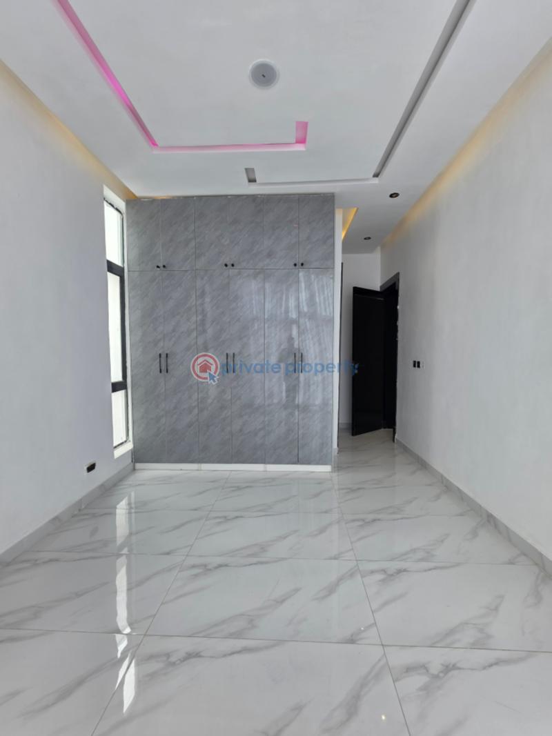 Tastefully finished 5 bedroom detached duplex with swimming pool - 9 5 bedroom Detached Duplex For Sale Discovery Estate Chevron Drive Lekki Lagos - 9