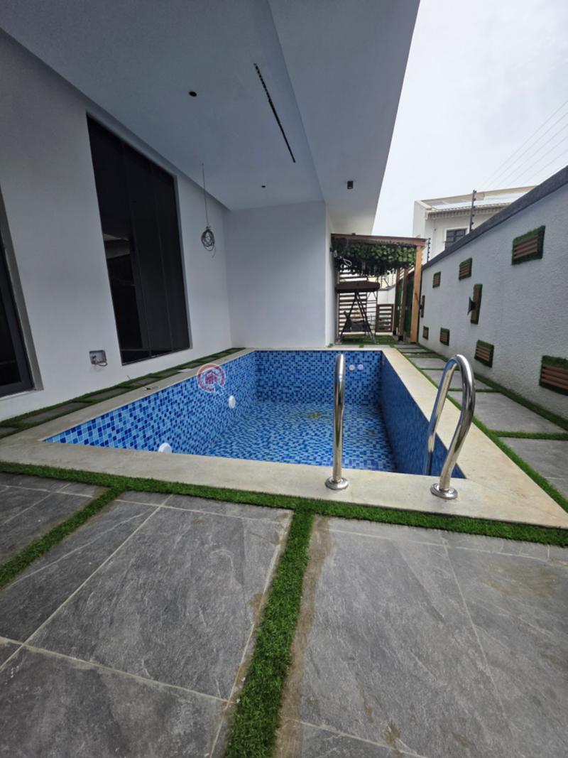 5 bedroom Detached Duplex For Sale Off Admiralty Way Lekki Phase 1 Lagos - 12