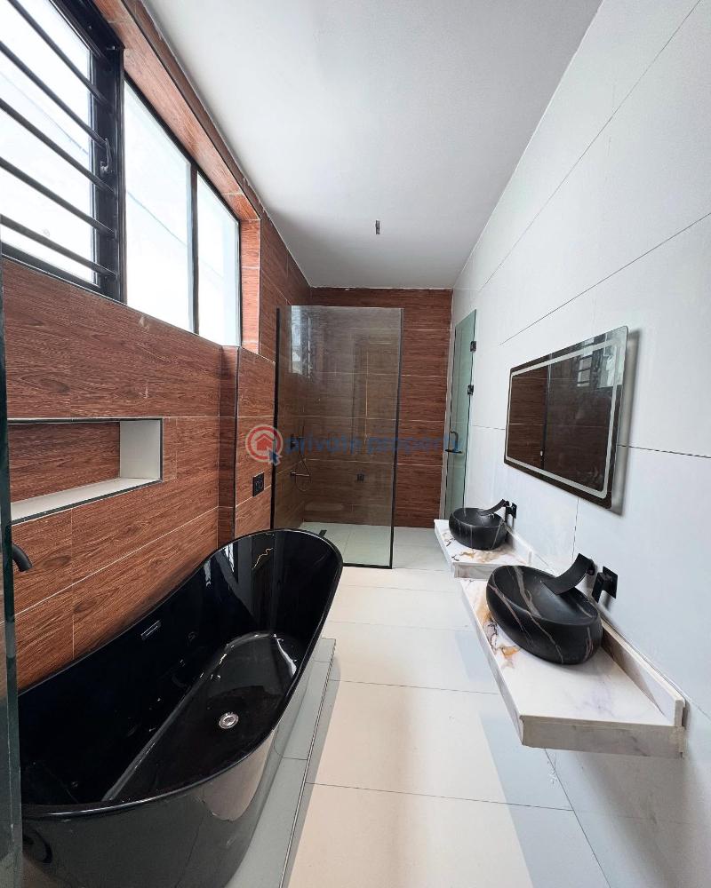 Tastefully finished 5 bedroom detached duplex with swimming pool - 10 5 bedroom Detached Duplex For Sale Ikota G R A Ikota Lekki Lagos - 10