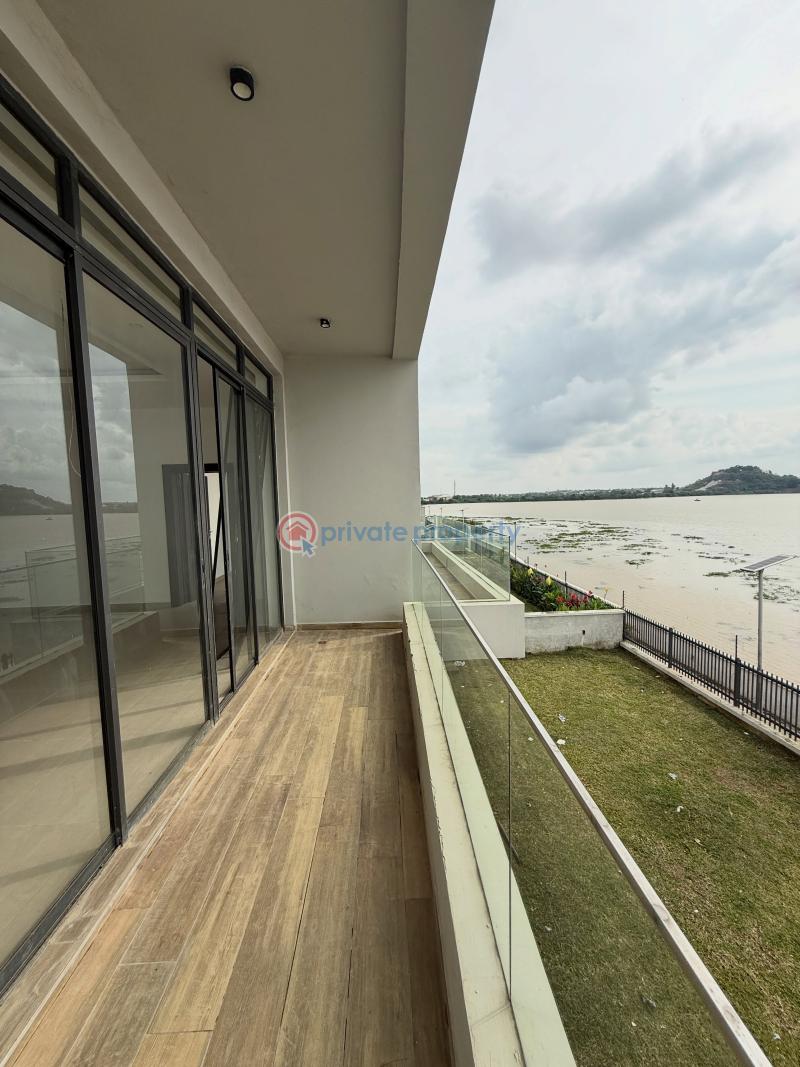 5 bedroom Detached Duplex For Sale Jabi Lake Jabi Abuja Phase 2  - 3