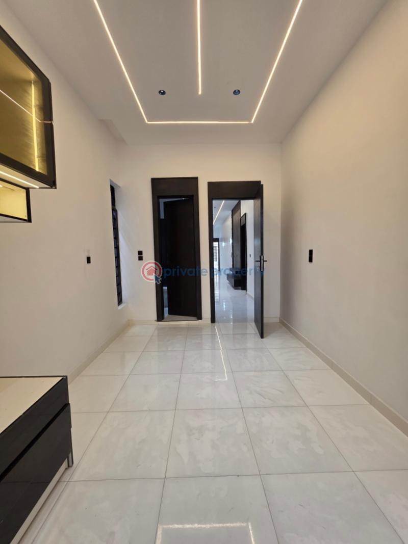 5 bedroom Detached Duplex For Sale Hampton Island Chevron Drive Lekki Lagos - 4