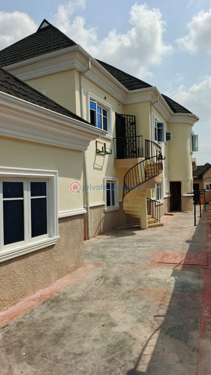 5 bedroom Detached Duplex For Sale Oke Badan Estate ,akala , Akobo. Akobo Ibadan Oyo - 8