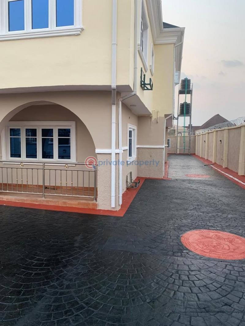 5 bedroom Detached Duplex For Sale Oke Badan Estate ,akala , Akobo. Akobo Ibadan Oyo - 1