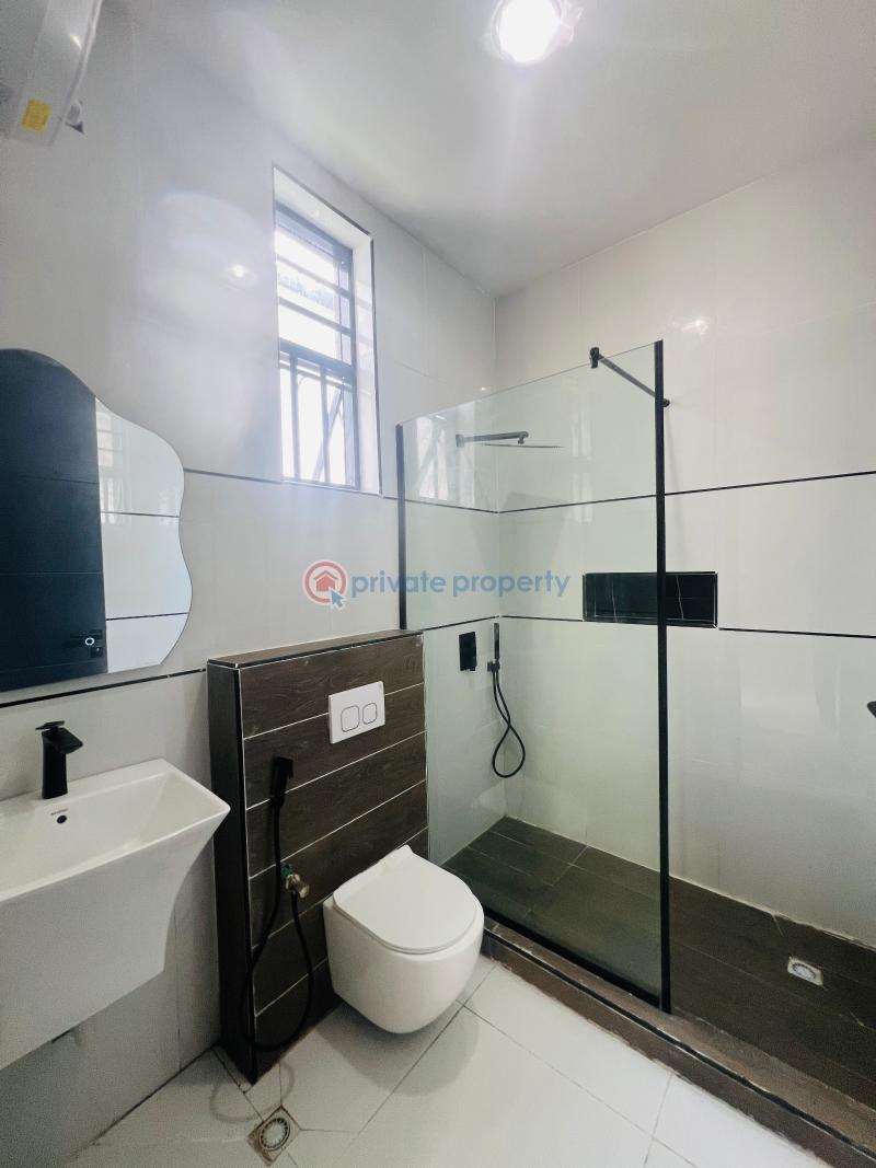 5 bedroom Detached Duplex For Sale Second Tollgate Chevron Along Lekki Expressway Lagos - 17