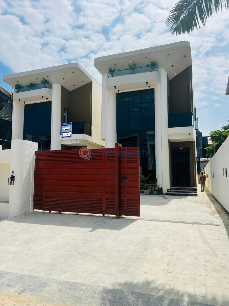 5 bedroom Detached Duplex For Sale Oral Estate Along Lekki Expressway Lagos - 23