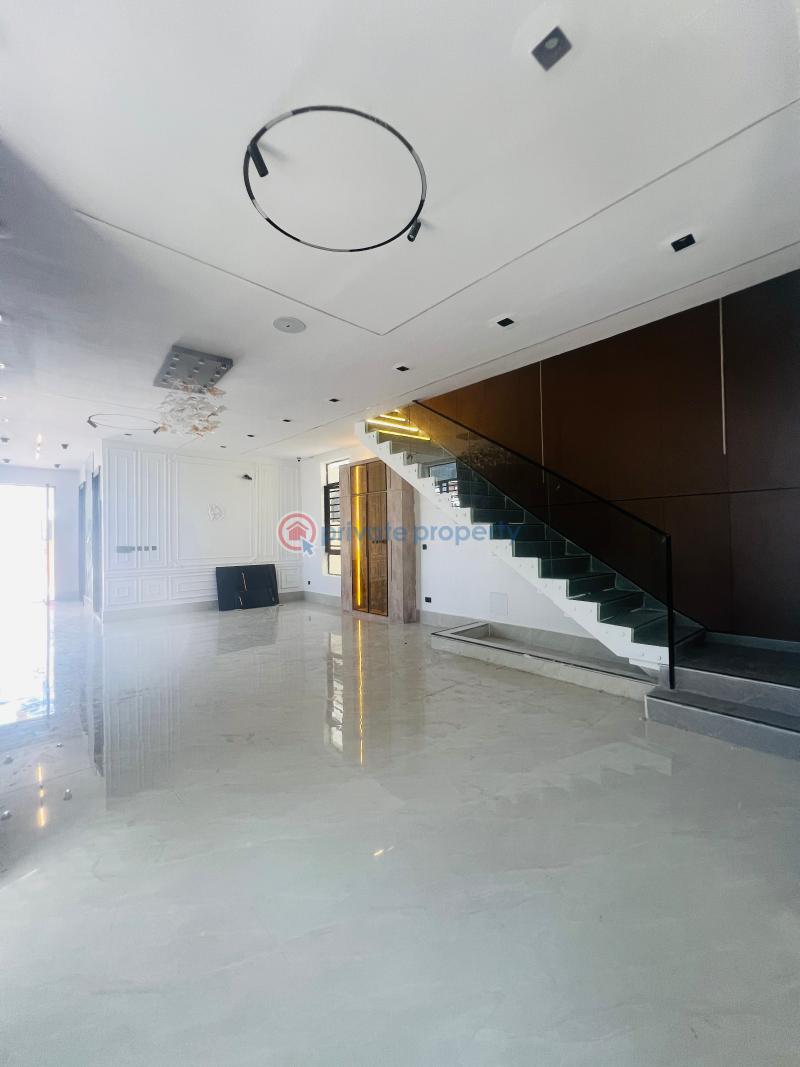 5 bedroom Detached Duplex For Sale Oral Estate Along Lekki Expressway Lagos - 3