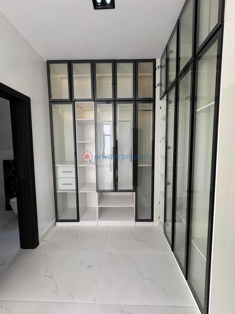 5 bedroom Detached Duplex For Sale Chevron Drive Lekki Lagos - 9