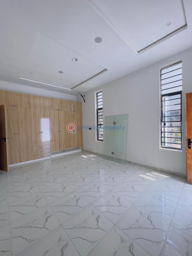 5 bedroom Detached Duplex For Sale Chevron Drive Lekki Lagos - 4