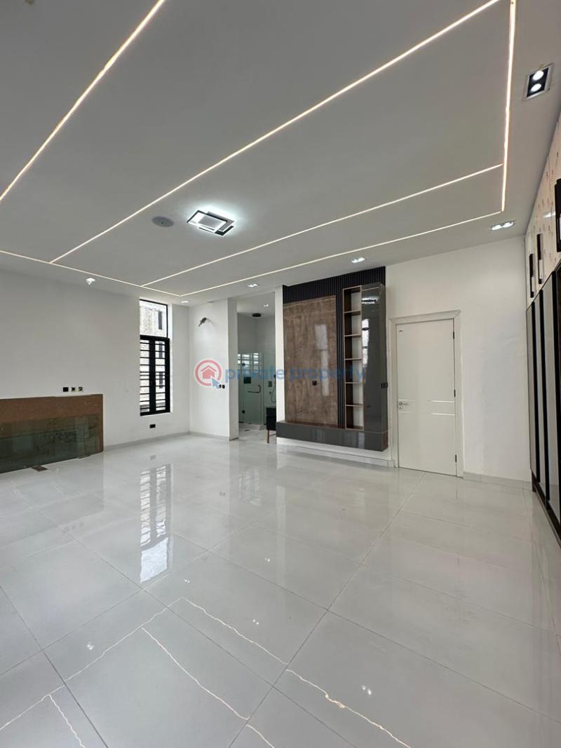 5 bedroom Detached Duplex For Sale Chevron Drive Lekki Lagos - 1