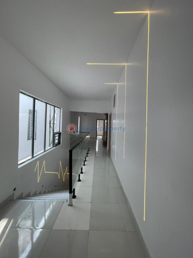5 bedroom Detached Duplex For Sale Victoria Garden City Lekki Lagos - 5