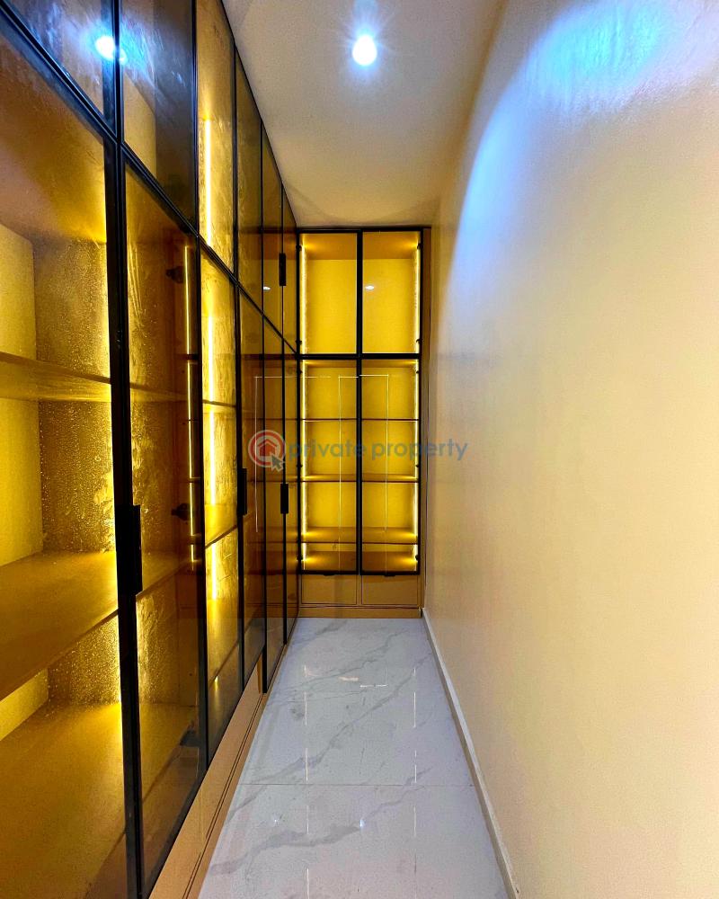 Tastefully finished 5 bedroom fully detached duplex with bq and penthouse. - 18 5 bedroom Detached Duplex For Sale Chevron Drive Lekki Lagos - 18
