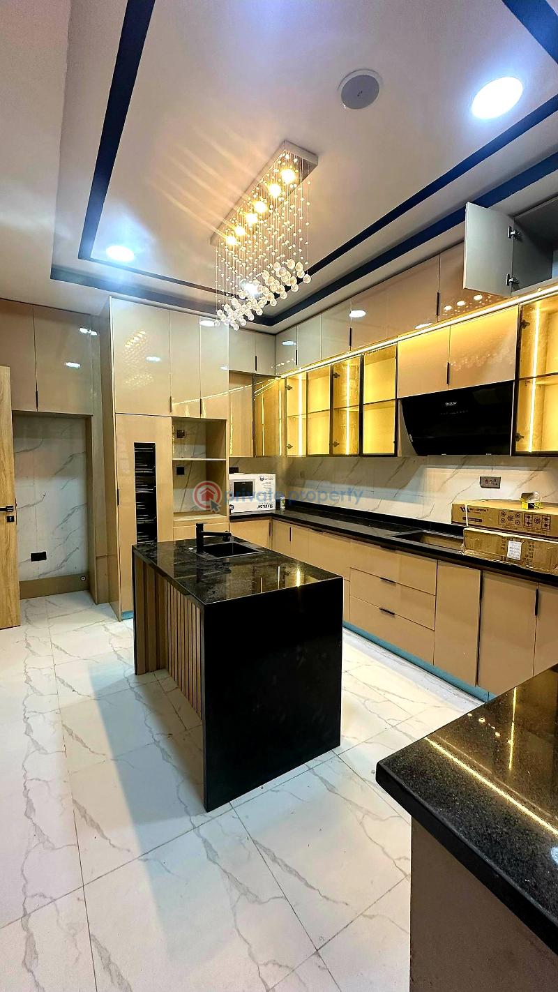 Tastefully finished 5 bedroom fully detached duplex with bq and penthouse. - 11 5 bedroom Detached Duplex For Sale Chevron Drive Lekki Lagos - 11