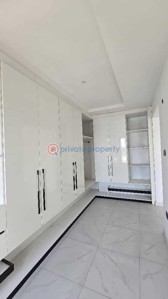 5 bedroom Semi detached Duplex For Sale Lekki Phase 1 Right Estate. Off T.f Kuboye Road Lekki Phase 1 Lagos - 5