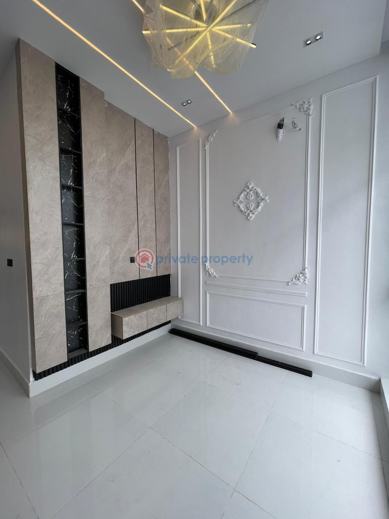5 bedroom Detached Duplex For Sale Victoria Garden City Lekki Lagos - 3
