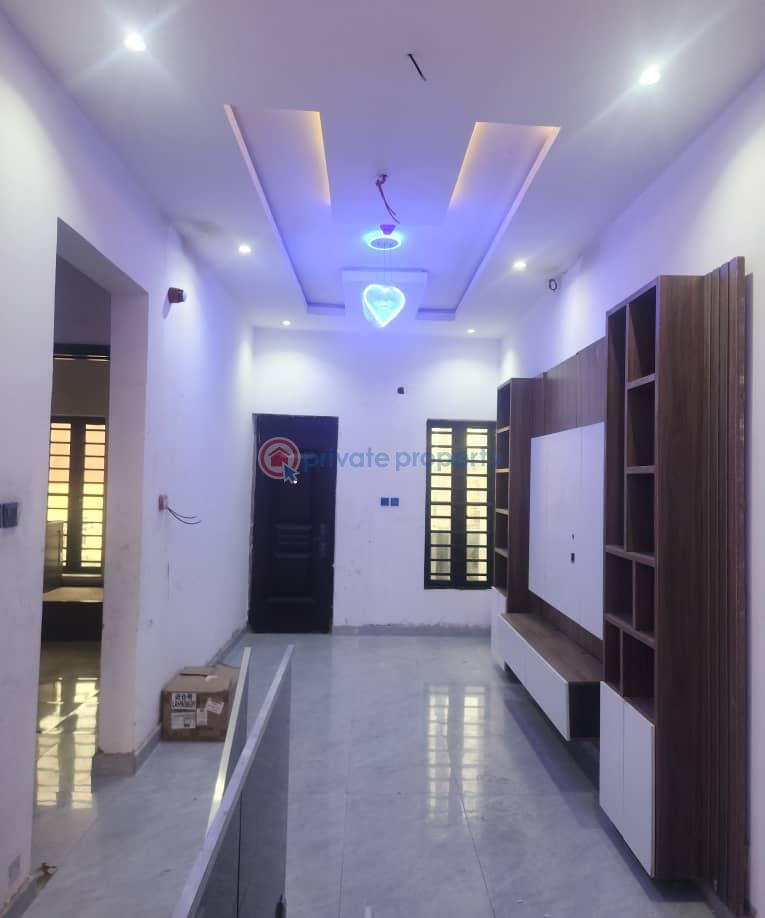 5 bedroom Detached Duplex For Sale Gbagada Lagos - 2