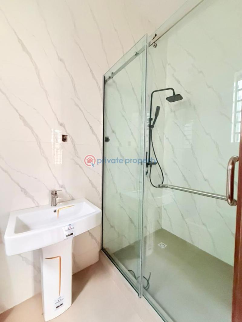 5 bedroom Detached Duplex For Sale Omole Phase 2 Ojodu Lagos - 15