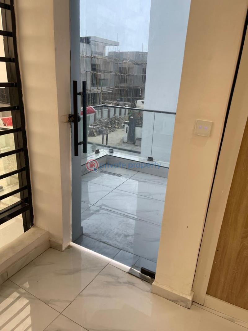 Tastefully finished 5bedroom detached duplex house with bq swimmingpool for sale in chevron lekki lagos - 13 5 bedroom Detached Duplex For Sale Chevron Drive Lekki Lagos - 13