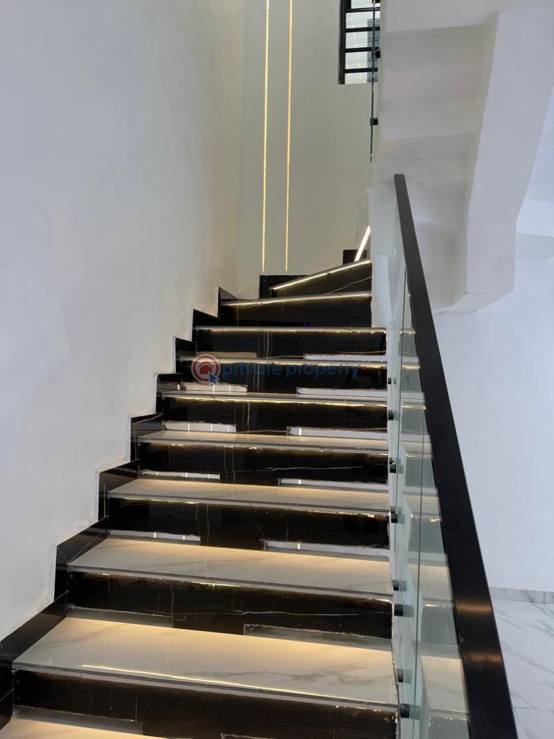 Tastefully finished 5bedroom detached duplex house with bq swimmingpool for sale in chevron lekki lagos - 3 5 bedroom Detached Duplex For Sale Chevron Drive Lekki Lagos - 3