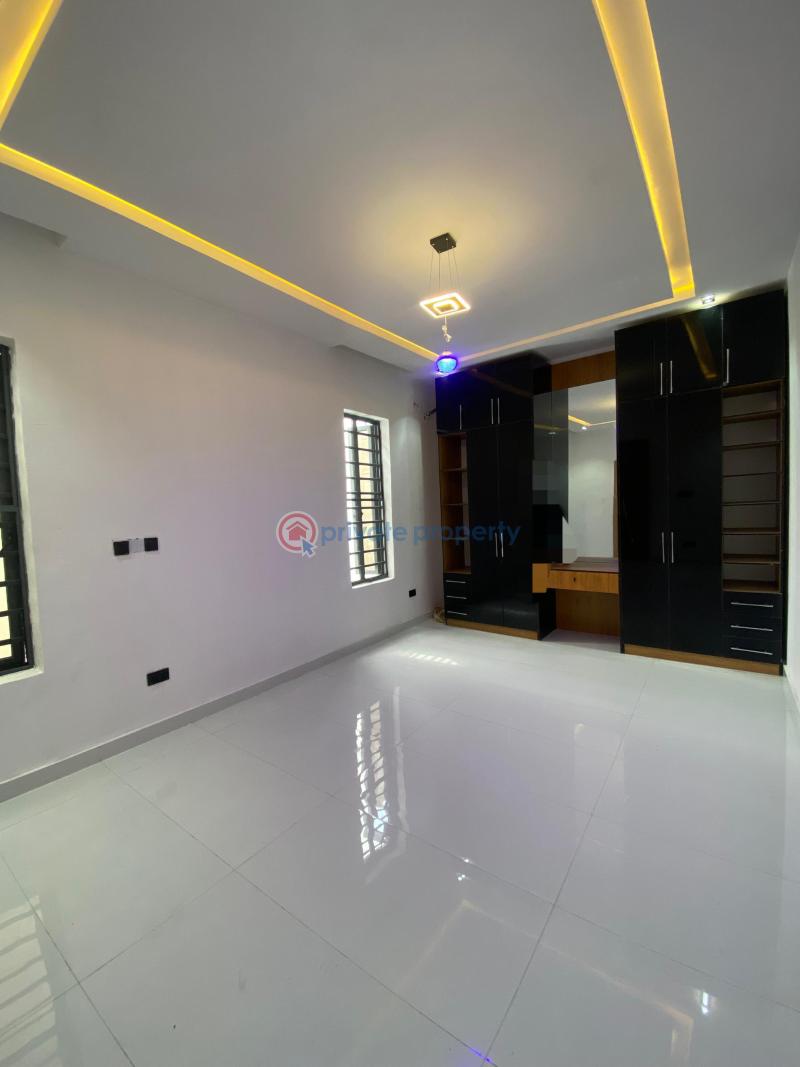 5 bedroom Detached Duplex For Sale Chevron Drive Lekki Lagos - 13