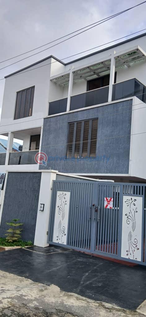 5 bedroom Detached Duplex For Sale Phase 1, Omole Phase 1 Ojodu Lagos - 1