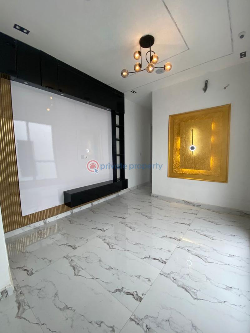 Tastefully finished 5bedroom detached house with bq and swimmingpool for sale in chevron lekki lagos - 5 5 bedroom Detached Duplex For Sale Chevron Drive Lekki Lagos - 5