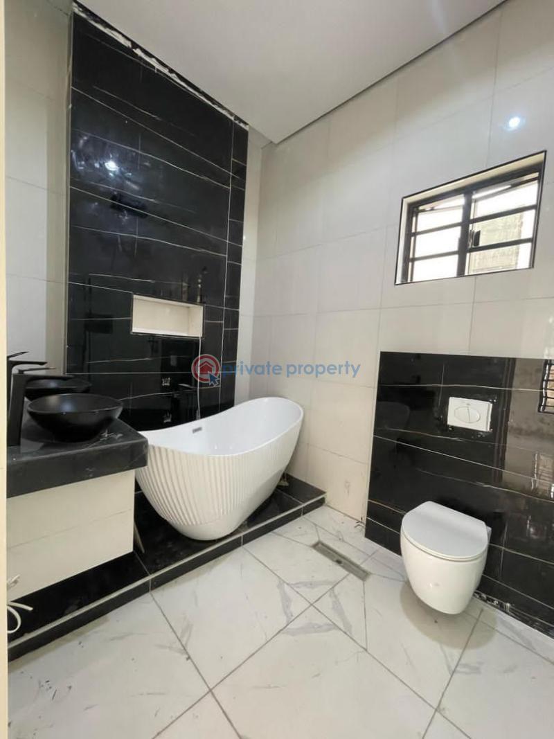 5 bedroom Detached Duplex For Sale Chevron Drive Lekki Lagos - 3