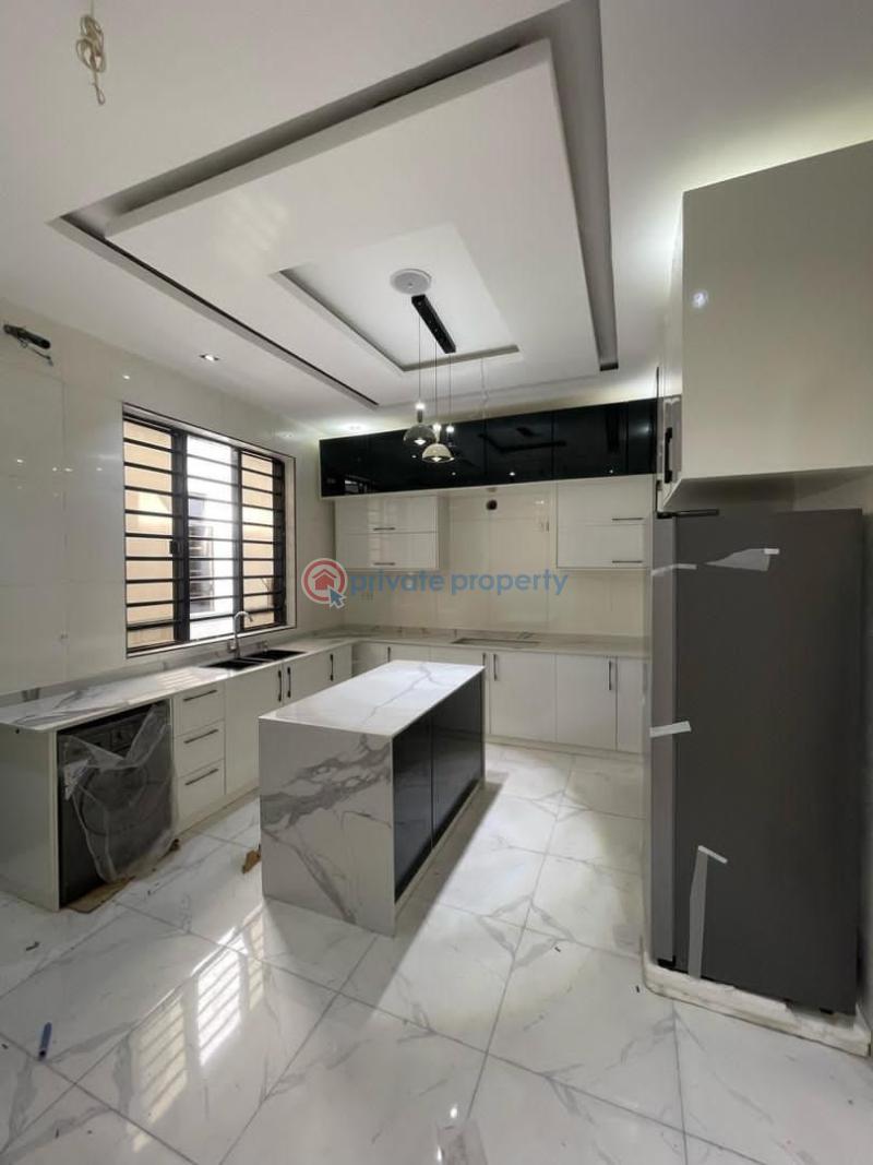 5 bedroom Detached Duplex For Sale Chevron Drive Lekki Lagos - 5