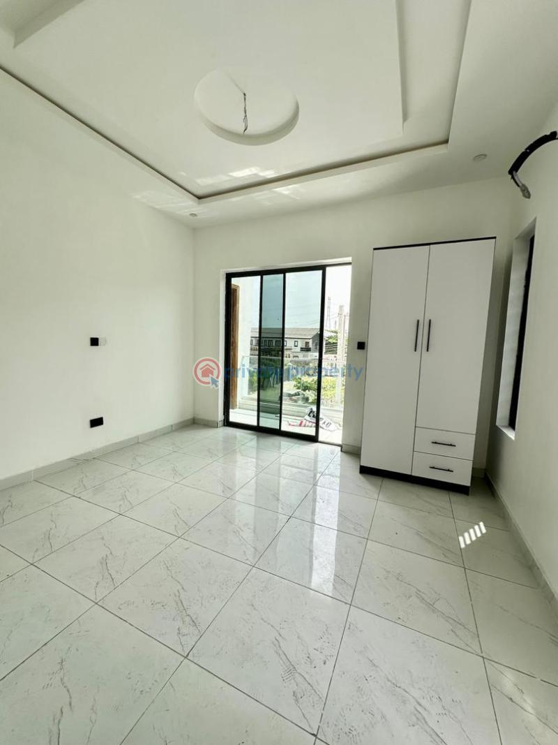 5 bedroom Detached Duplex For Sale Chevron Drive Lekki Lagos - 2