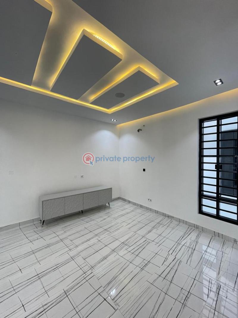 5 bedroom Detached Duplex For Sale Chevron Drive Lekki Lagos - 3