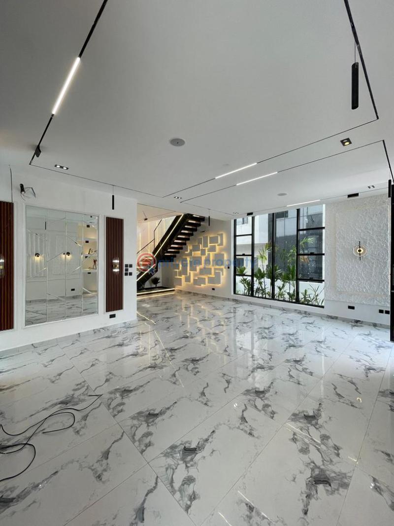 5 bedroom Detached Duplex For Sale Chevron Drive Lekki Lagos - 3