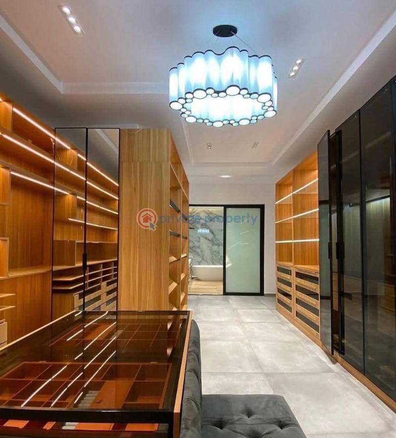 Tastefully finished 5bedrooms fully detached duplex house with bq swimmingpool &cinema for sale in ikoyi - 5 5 bedroom Detached Duplex For Sale Ikoyi Lagos - 5
