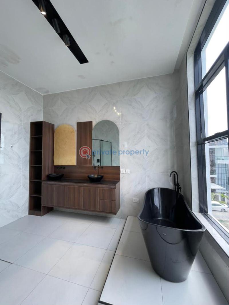 5 bedroom Detached Duplex For Sale Chevron Lekki Chevron Drive Lekki Lagos - 6