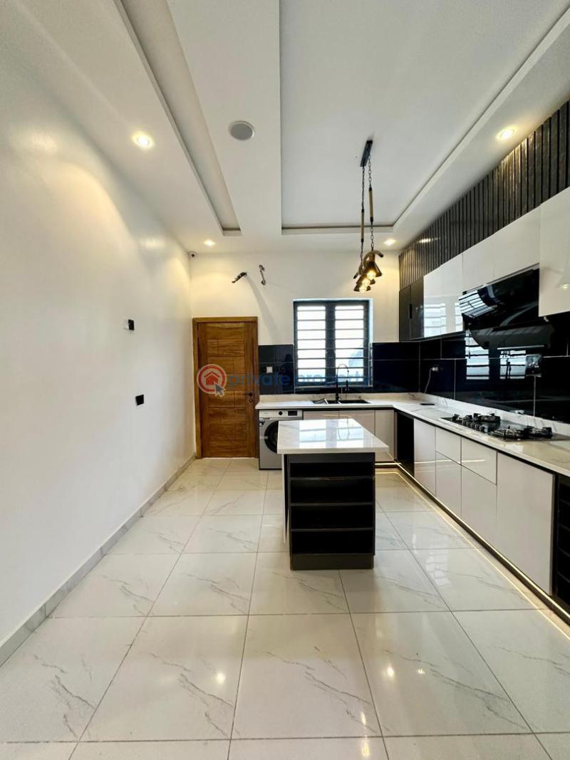 5 bedroom Detached Duplex For Sale Chevron Drive Lekki Lagos - 3
