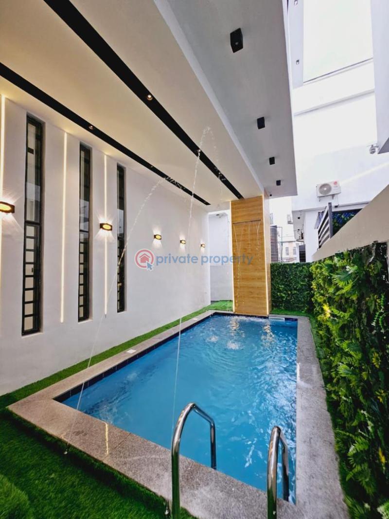 5 bedroom Detached Duplex For Sale Chevron Drive Lekki Lagos - 1