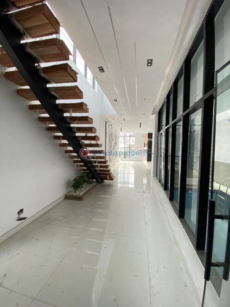 5 bedroom Detached Duplex For Sale Chevron Drive Lekki Lagos - 5