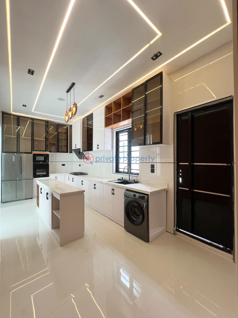 5 bedroom Detached Duplex For Sale Ikota Lekki Lagos - 5