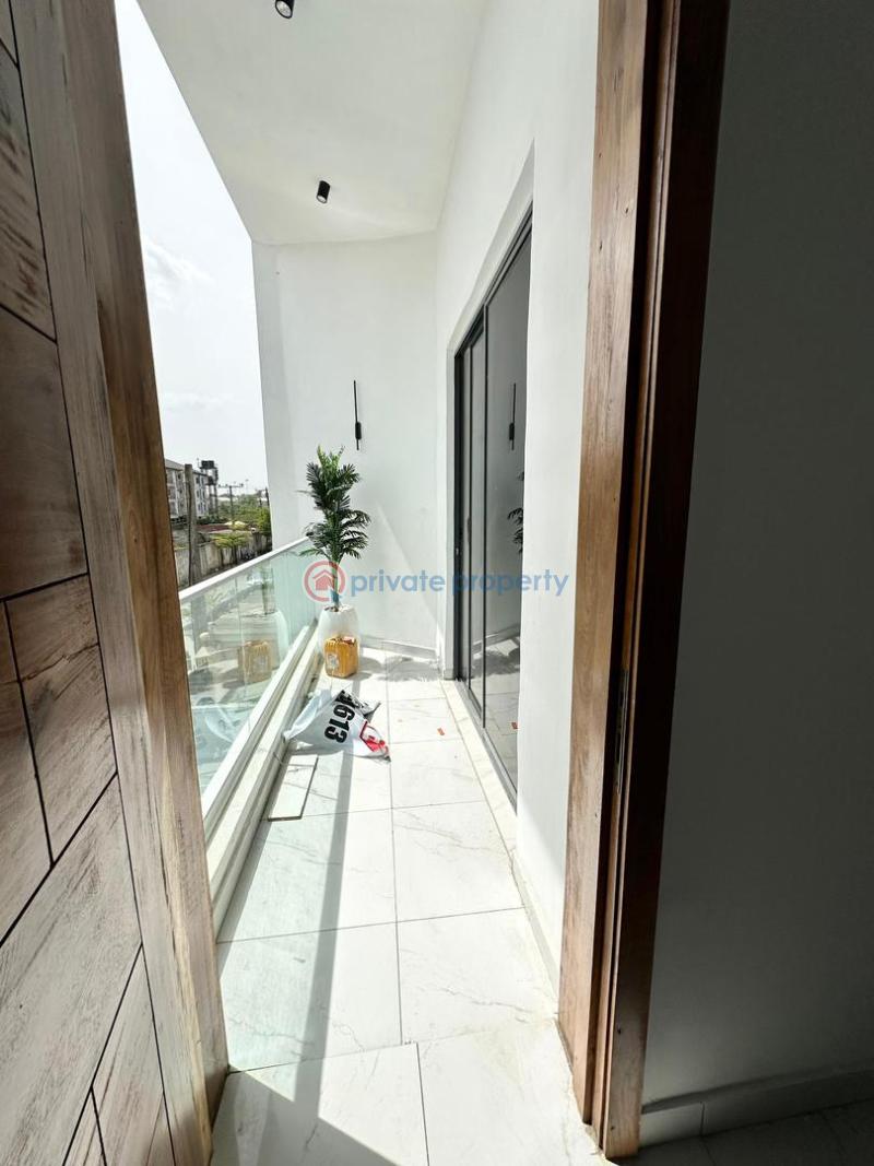 5 bedroom Detached Duplex For Sale Chevron Drive Lekki Lagos - 18