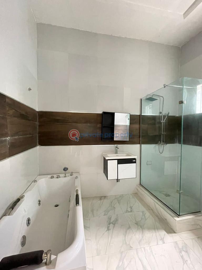 5 bedroom Detached Duplex For Sale Chevron Drive Lekki Lagos - 9