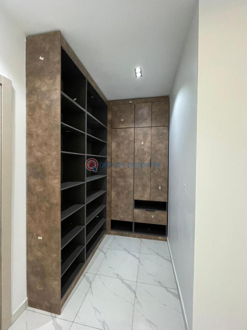 5 bedroom Detached Duplex For Sale Chevron Drive Lekki Lagos - 9