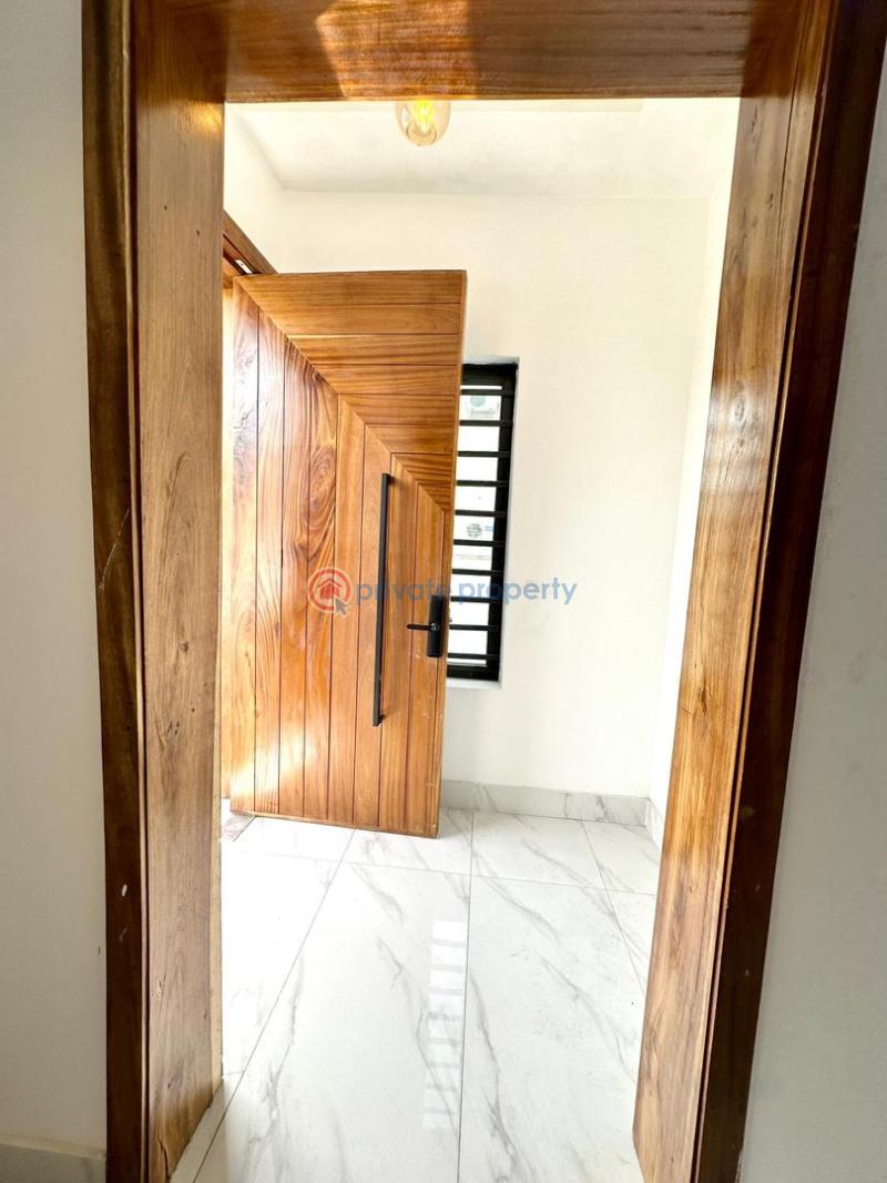 5 bedroom Detached Duplex For Sale Chevron Drive Lekki Lagos - 21