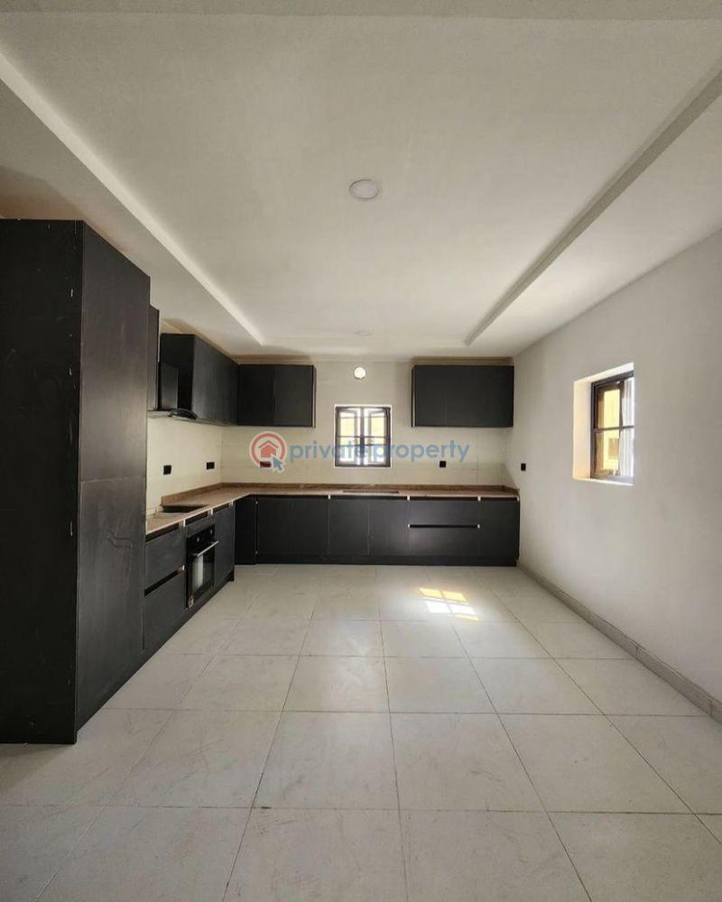 5 bedroom Detached Duplex For Sale Chevron Drive Lekki Lagos - 2