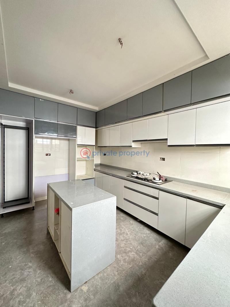 5 bedroom Duplex For Sale Onikoyi Road Mojisola Onikoyi Estate Lagos - 3