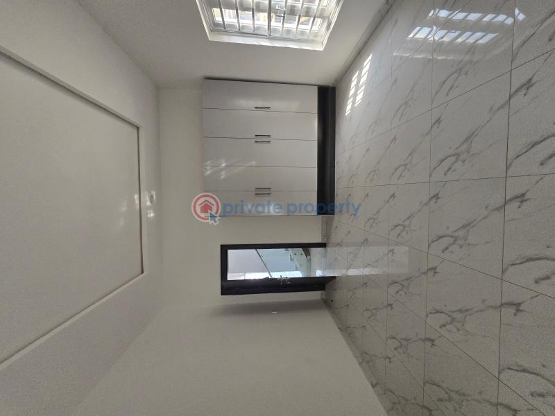 6 bedroom Detached Duplex For Sale Efab Metropolis Estate Karsana Abuja Phase 3  - 3