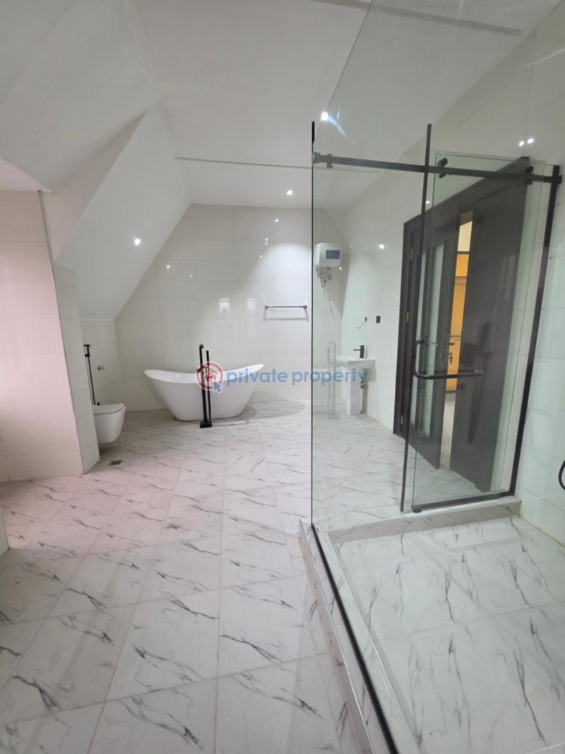 6 bedroom Detached Duplex For Sale Efab Metropolis Estate Karsana Abuja Phase 3  - 12